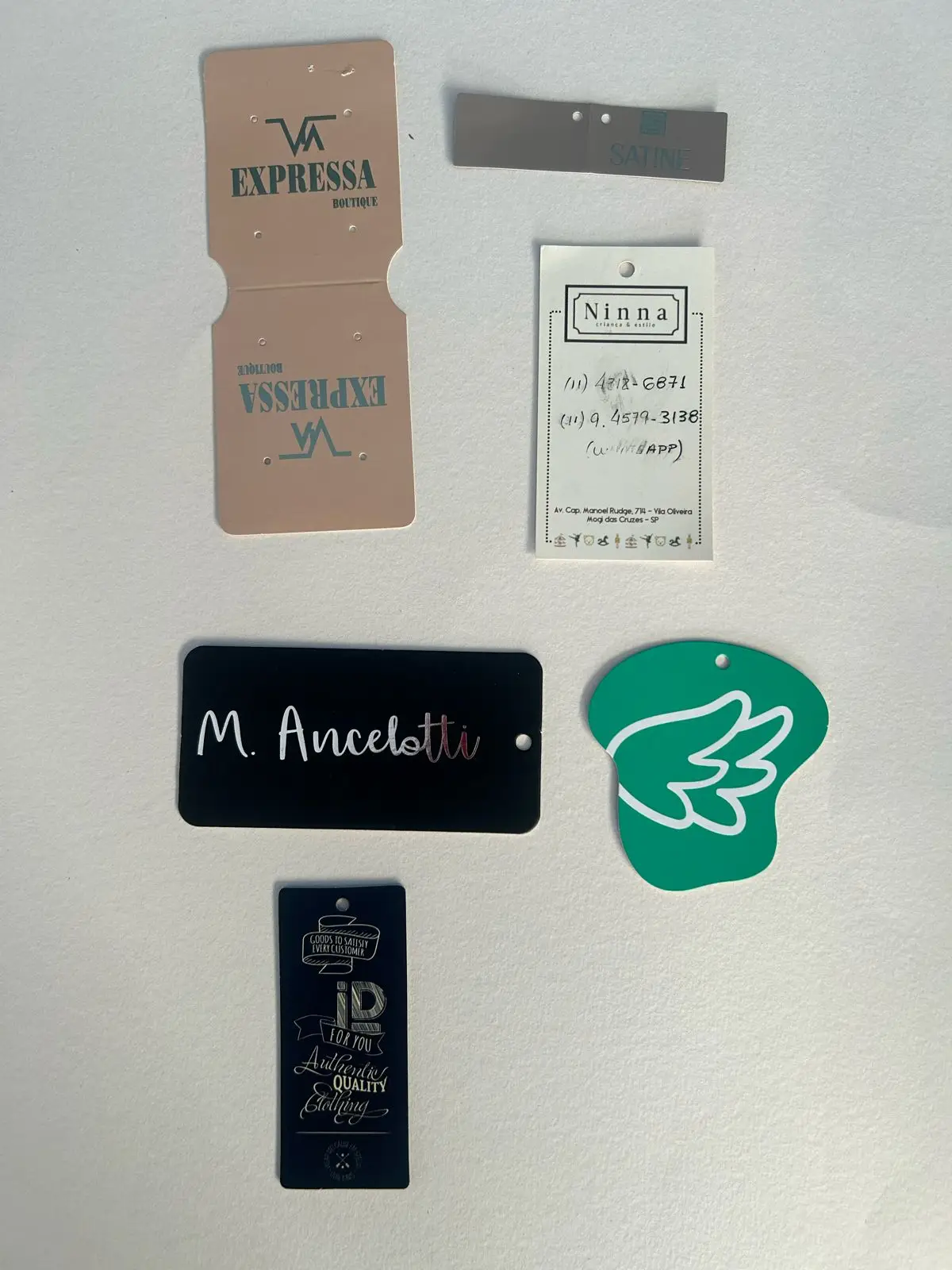 Etiquetas para roupa em Poá